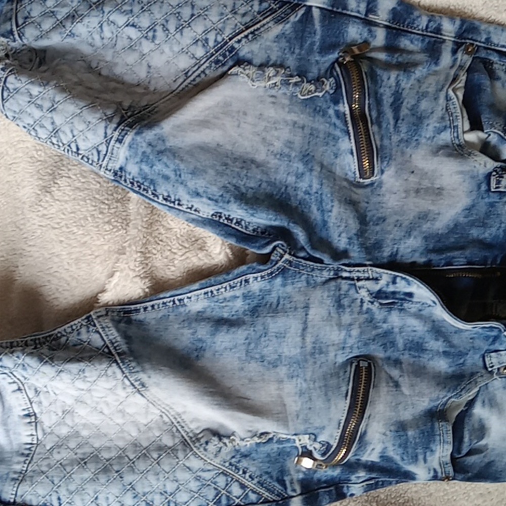 Men's or boys blue jeans 32/30